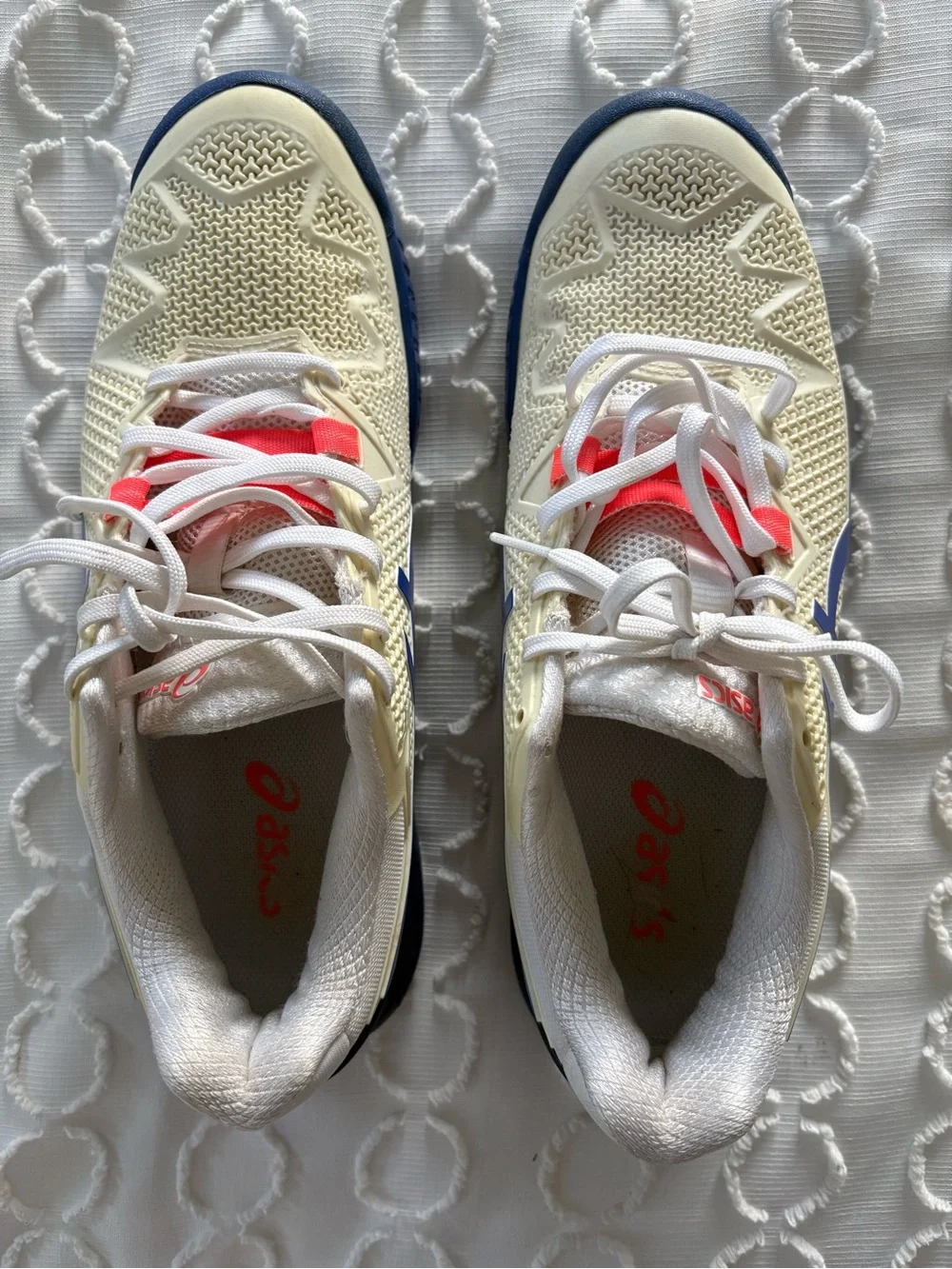 ASICS Gel-Resolution 9.5 Tennis or pickleball Shoes Sneakers Womens Size 9.5